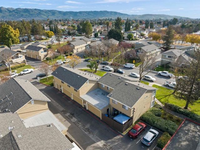 2315 Warfield Way B, San Jose, CA 95122