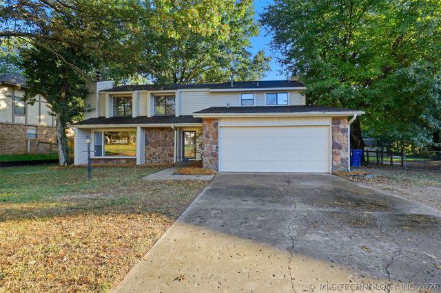 105 W Yuma Court, Broken Arrow, OK 74011