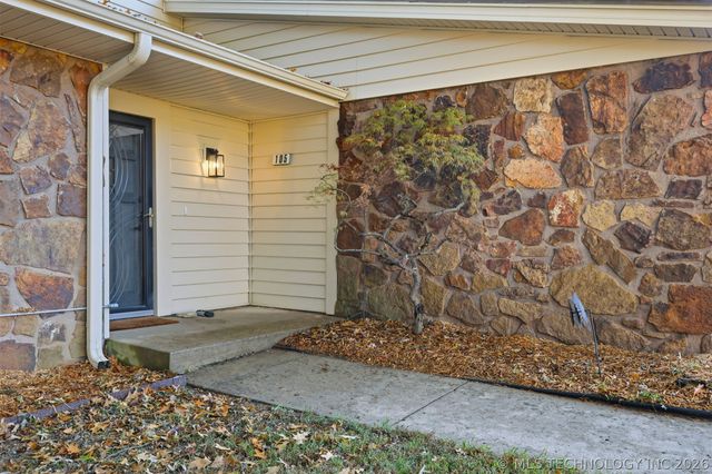 105 W Yuma Court, Broken Arrow, OK 74011