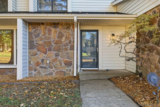 105 W Yuma Court, Broken Arrow, OK 74011