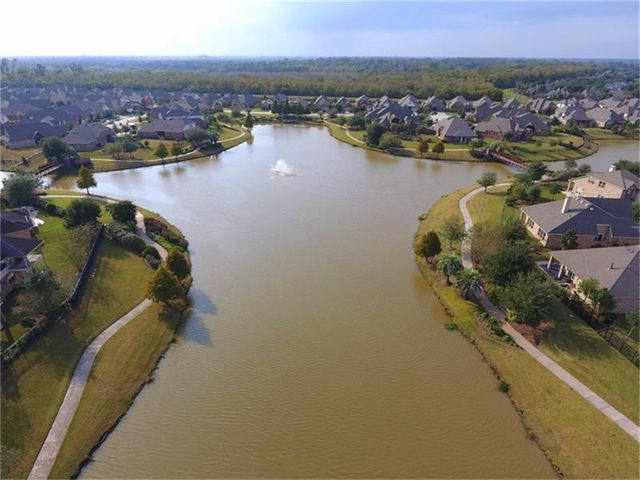 6815 Clemson Lane, Sugar Land, TX 77479