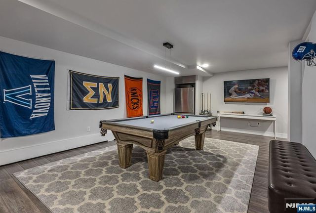 16 Ware Road, Upper Saddle River, NJ 07458