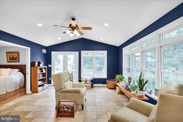 1424 HAY FIELD DR, East Earl, PA 17519
