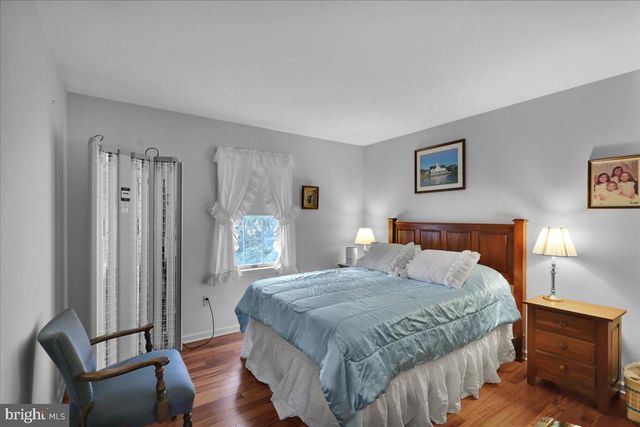 1424 HAY FIELD DR, East Earl, PA 17519