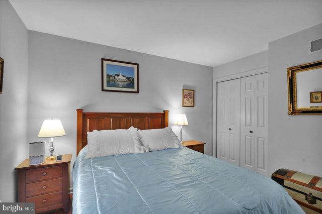 1424 HAY FIELD DR, East Earl, PA 17519