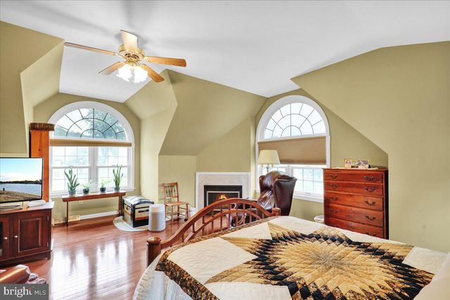 1424 HAY FIELD DR, East Earl, PA 17519