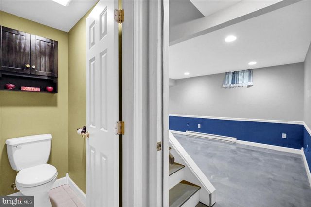 1424 HAY FIELD DR, East Earl, PA 17519