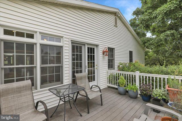 1424 HAY FIELD DR, East Earl, PA 17519