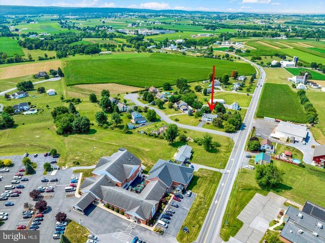 1424 HAY FIELD DR, East Earl, PA 17519