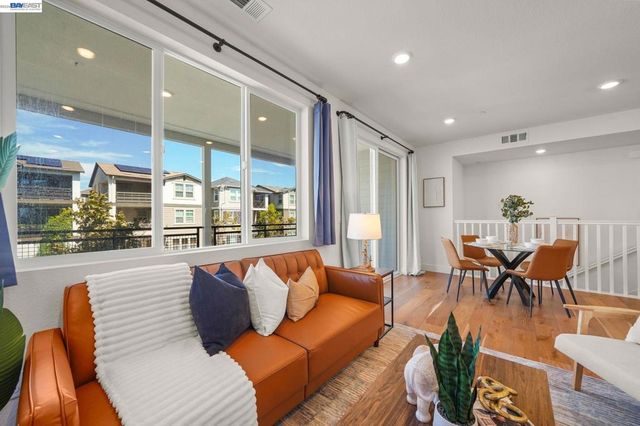9732 Seawind Way, Newark, CA 94560
