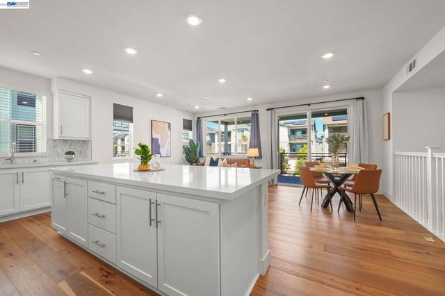9732 Seawind Way, Newark, CA 94560