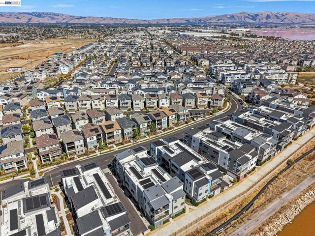 9732 Seawind Way, Newark, CA 94560