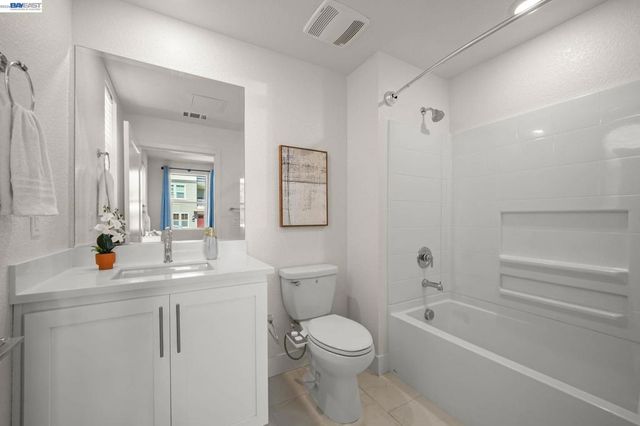 9732 Seawind Way, Newark, CA 94560