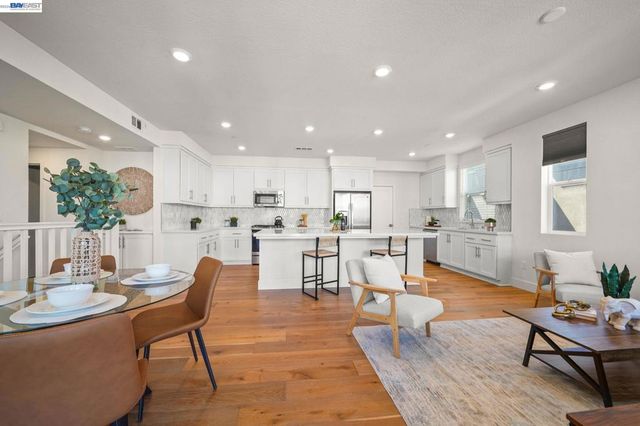 9732 Seawind Way, Newark, CA 94560