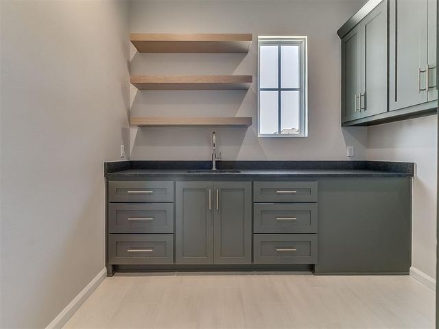 16409 Burgundy West Drive, Edmond, OK 73013