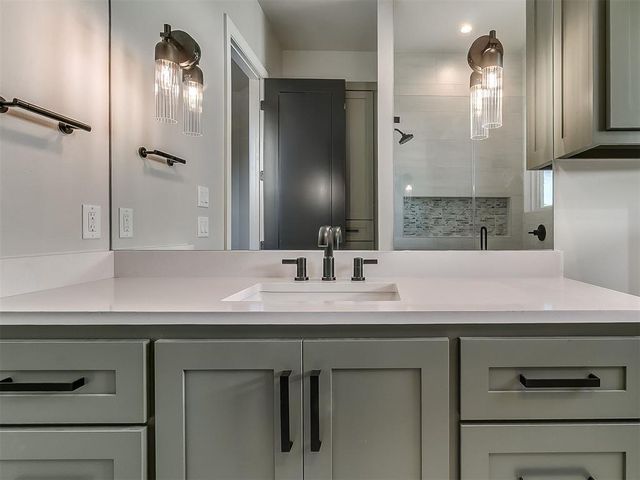 16409 Burgundy West Drive, Edmond, OK 73013