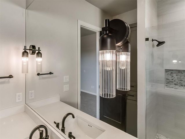 16409 Burgundy West Drive, Edmond, OK 73013