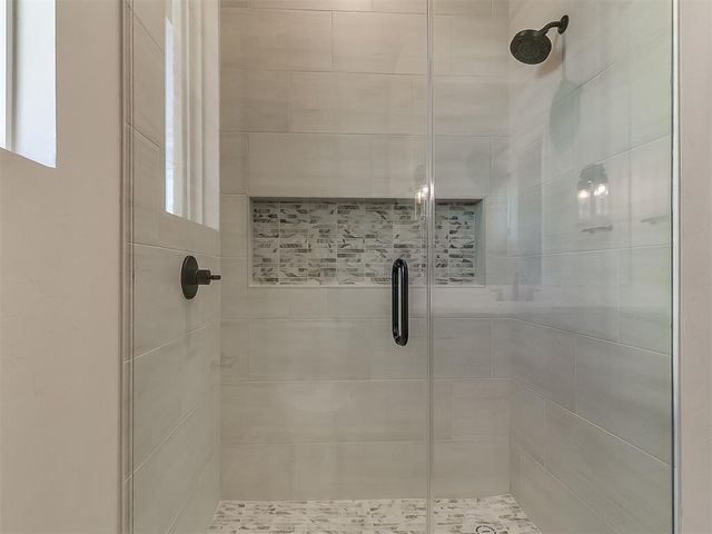 16409 Burgundy West Drive, Edmond, OK 73013