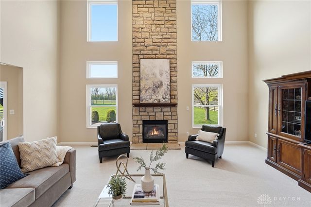 47 Dinsley Place, Springboro, OH 45066