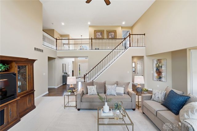 47 Dinsley Place, Springboro, OH 45066