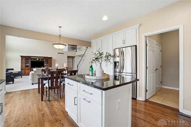 47 Dinsley Place, Springboro, OH 45066