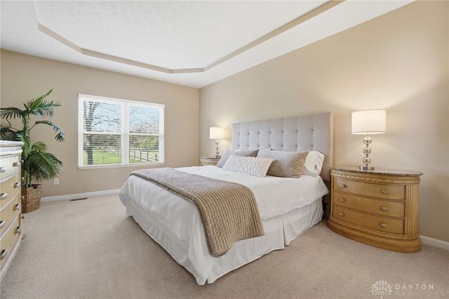 47 Dinsley Place, Springboro, OH 45066