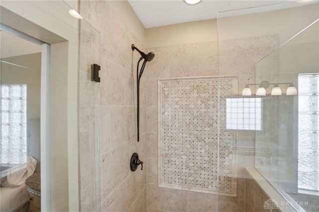 47 Dinsley Place, Springboro, OH 45066