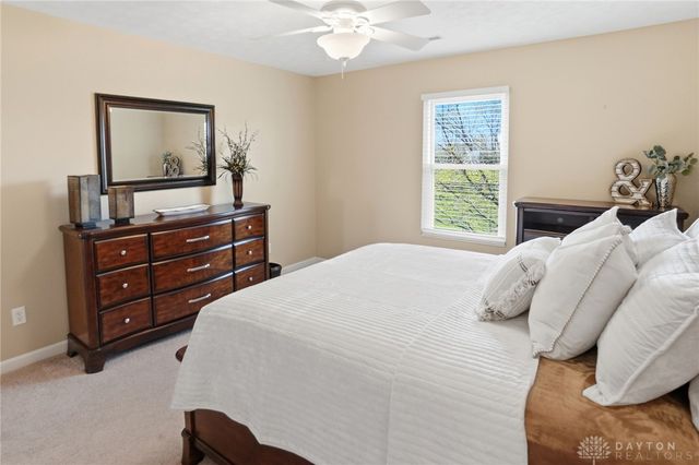 47 Dinsley Place, Springboro, OH 45066