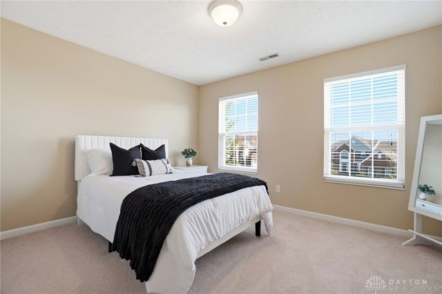 47 Dinsley Place, Springboro, OH 45066