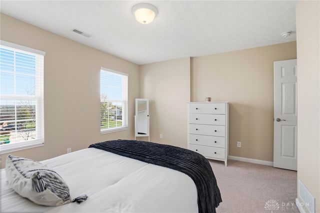 47 Dinsley Place, Springboro, OH 45066