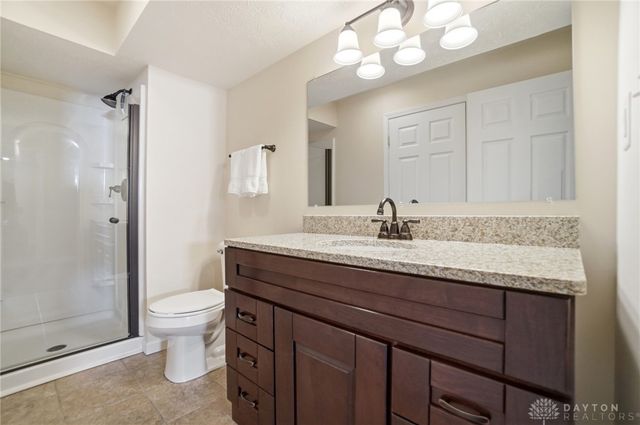 47 Dinsley Place, Springboro, OH 45066