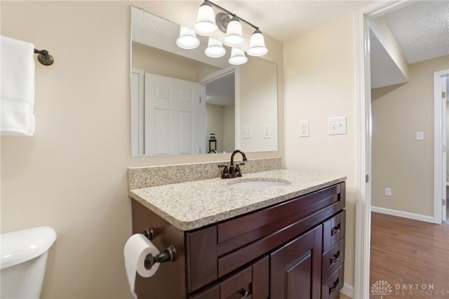 47 Dinsley Place, Springboro, OH 45066