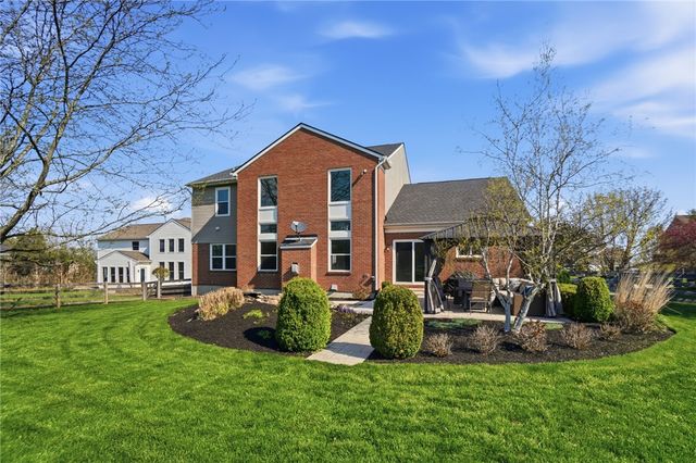 47 Dinsley Place, Springboro, OH 45066