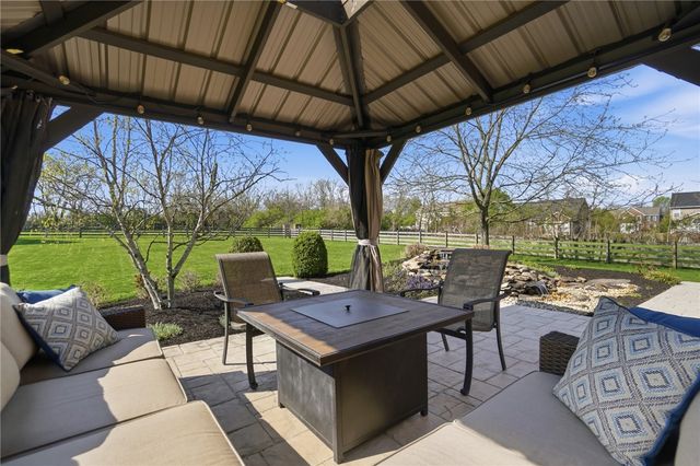 47 Dinsley Place, Springboro, OH 45066