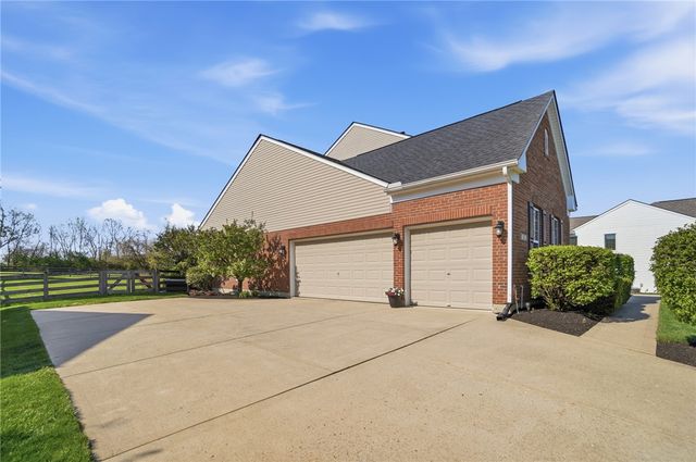 47 Dinsley Place, Springboro, OH 45066