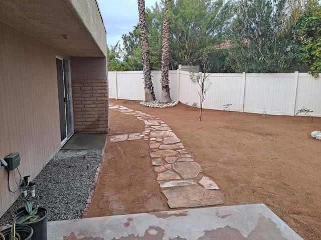 1640 Sunflower Court S, Palm Springs, CA 92262