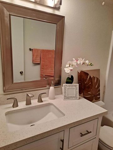 1640 Sunflower Court S, Palm Springs, CA 92262