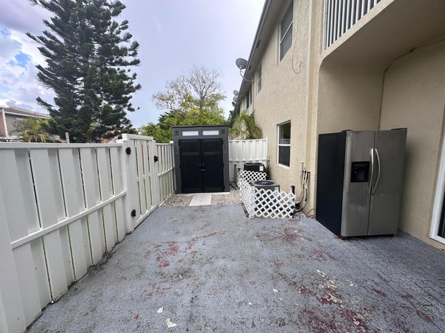 3590 NW 91ST Lane 3590, Sunrise, FL 33351