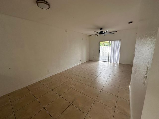 3590 NW 91ST Lane 3590, Sunrise, FL 33351