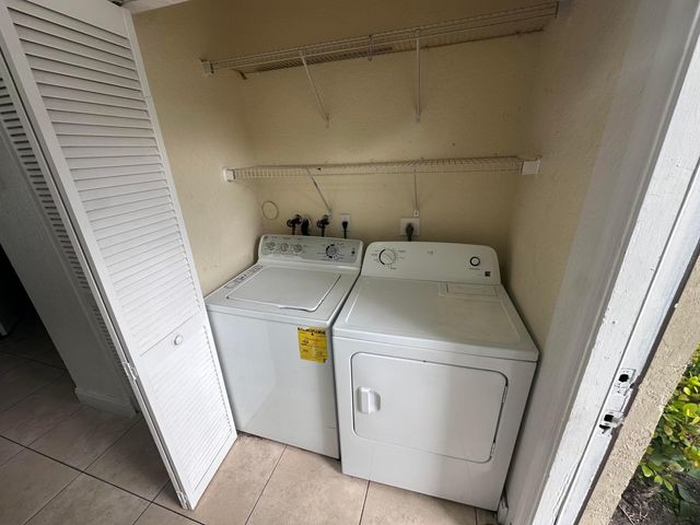 3590 NW 91ST Lane 3590, Sunrise, FL 33351