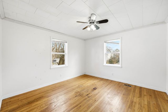 714 N Cedar St, Winchester, TN 37398