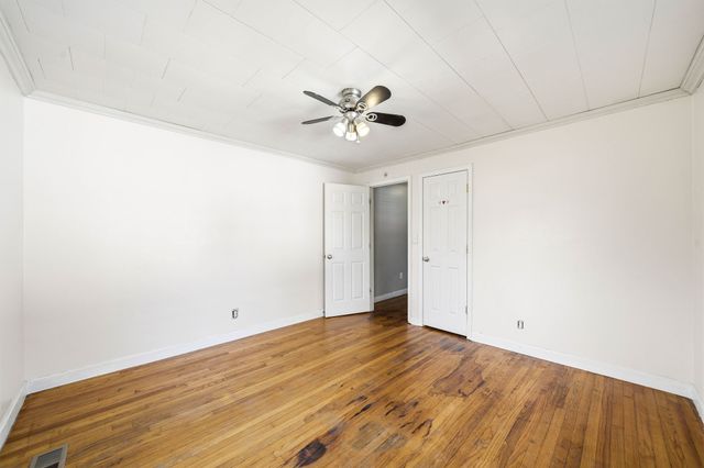 714 N Cedar St, Winchester, TN 37398