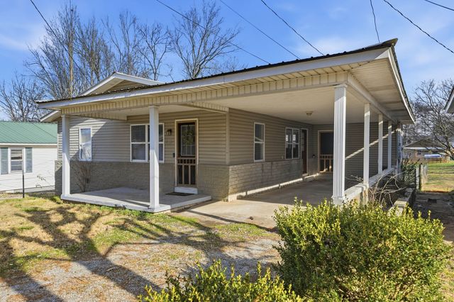 714 N Cedar St, Winchester, TN 37398