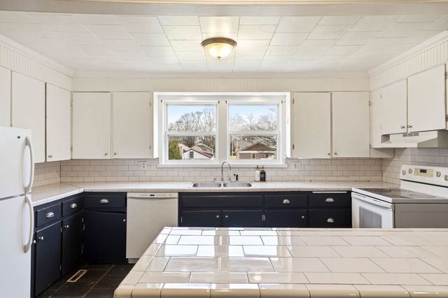 714 N Cedar St, Winchester, TN 37398