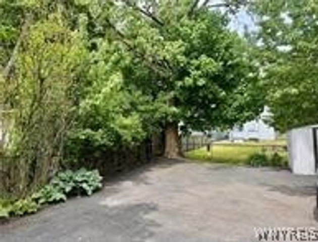 60 Sage Avenue, Buffalo, NY 14210