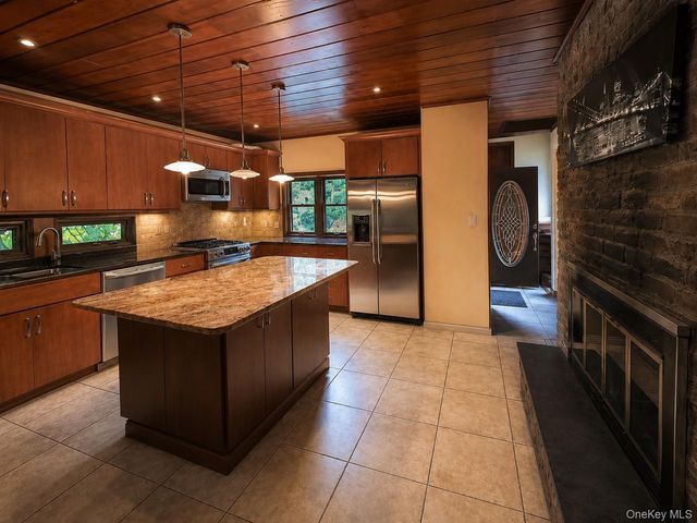173 Old Nyack Turnpike, Spring Valley, NY 10977