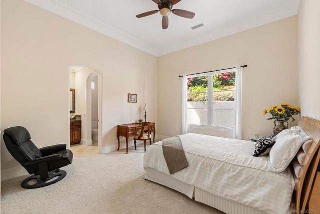7020 El Fuerte St, Carlsbad, CA 92009