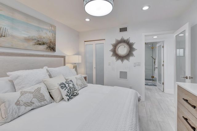 201 SE 7th Street, Delray Beach, FL 33483