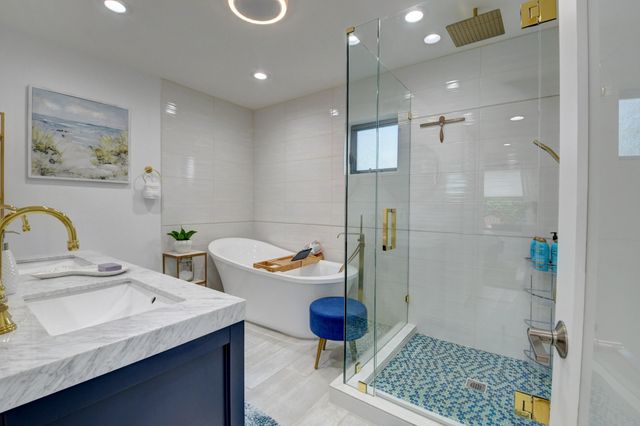 201 SE 7th Street, Delray Beach, FL 33483