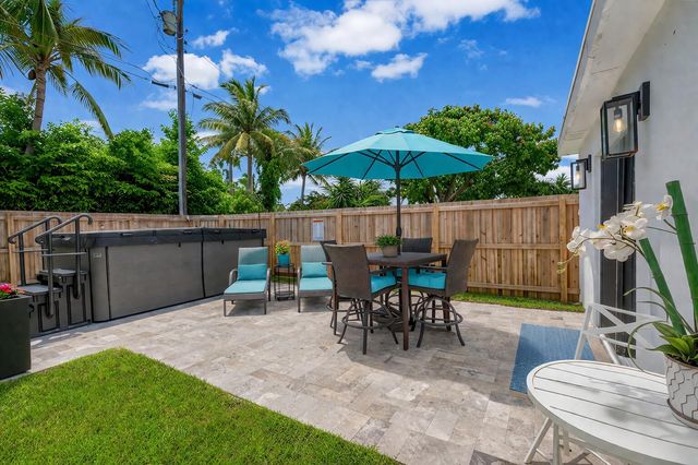 201 SE 7th Street, Delray Beach, FL 33483